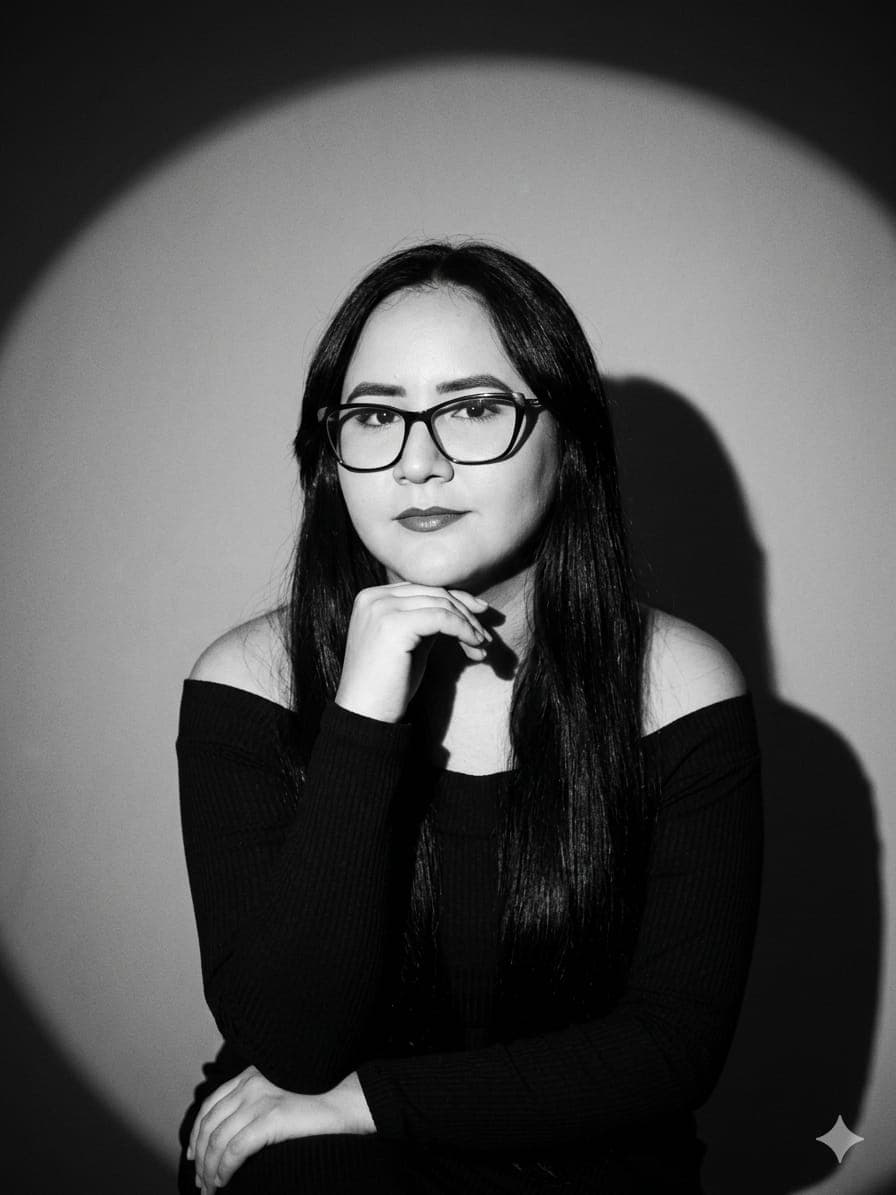 Homenagem — ceramista, científica, coletora